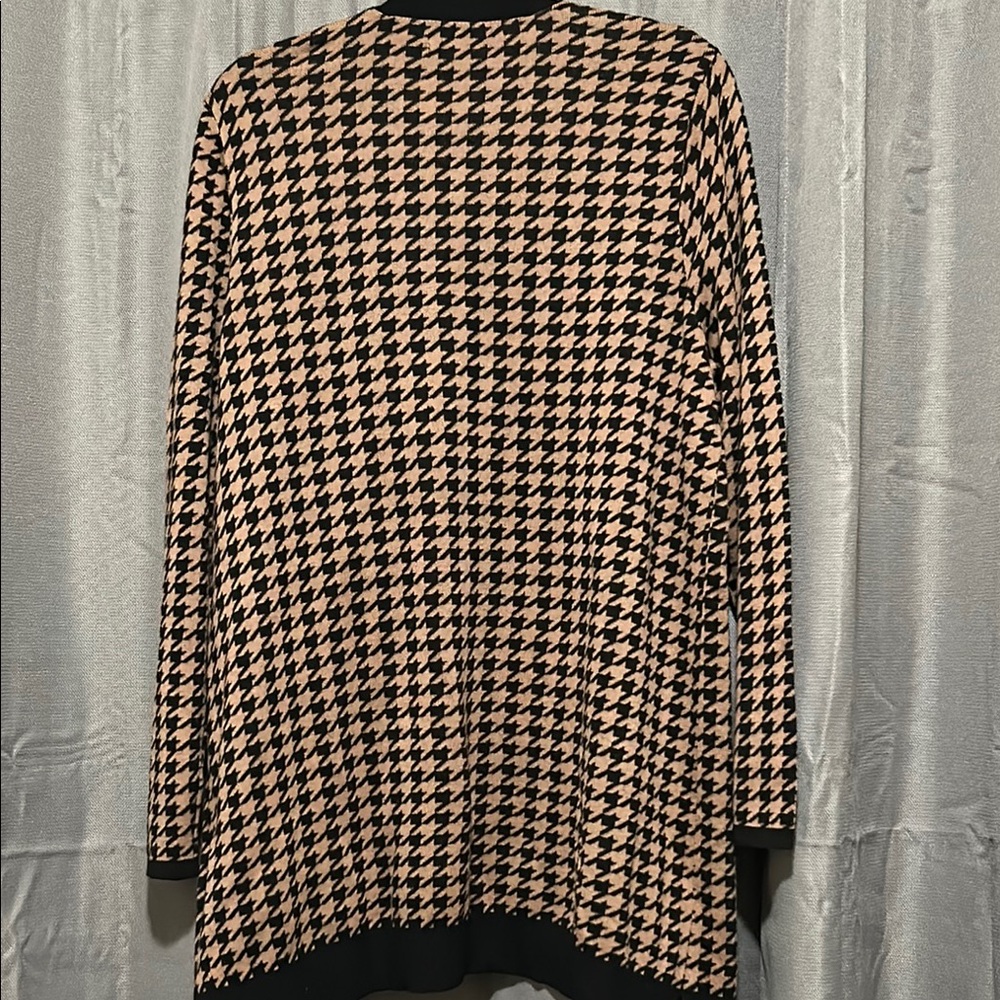 Black/Beige Houndstooth Open-Front Cardigan - Picture 9 of 13